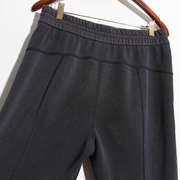 Lululemon Softstreme High-Rise Pant Black Regular Peach-Fuzz Straight Leg Size 8 - Picture 6 of 16